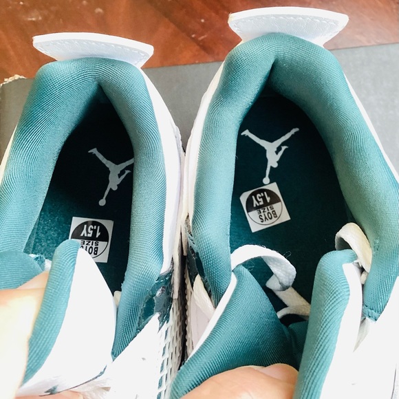 Jordan 4 Kids White and Dark Green - Picture 8 of 9